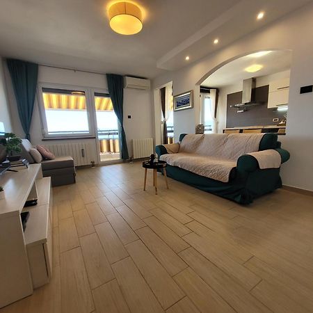 Apartment Karla Рийека Екстериор снимка